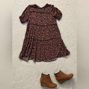 👢TOMS Kelsey original booties - women’s size 7.5. Color- tan